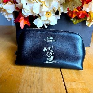 Coach x Peanuts - Snoopy Cosmetic Case